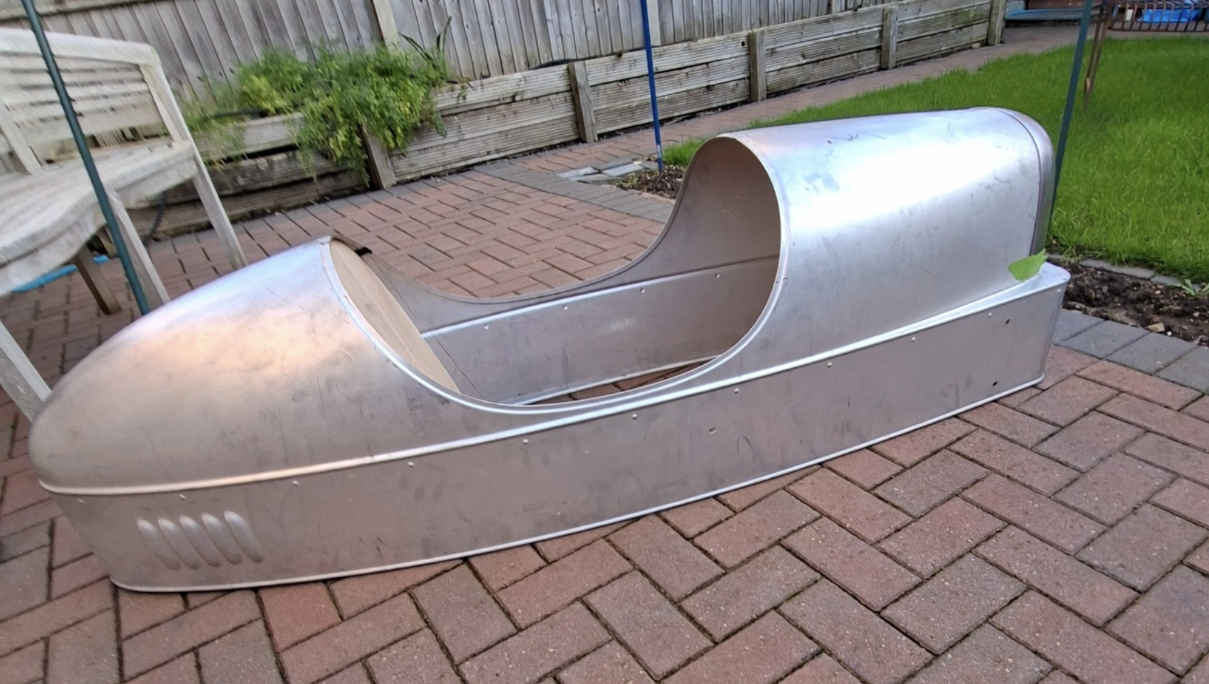 Carrosserie MOG à pédales